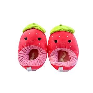 Cozy Squishmallows Scarlet Strawberry Plush Slippers Size 5/6